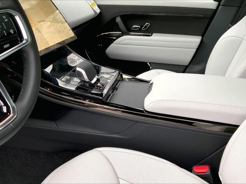 New 2026 Land Rover Range Rover Sport SE AWD/4WD image 10