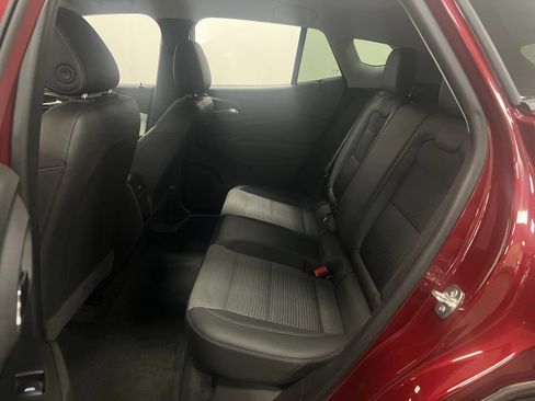 Used 2024 Chevrolet Trax LT FWD image 26