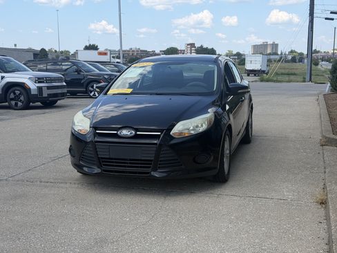 Used 2014 Ford Focus SE FWD image 13