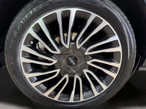 Certified 2022 Lincoln Corsair Reserve w/ Equipment Group 201A image 27