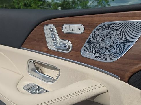 New 2026 Mercedes-Benz GLS 450 4MATIC image 24