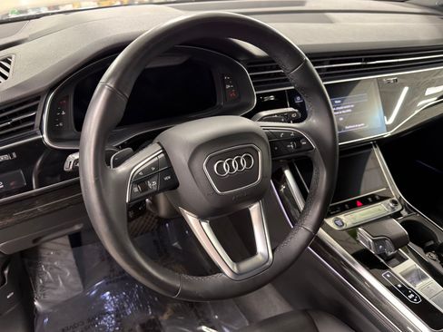 Used 2021 Audi Q7 3.0T Prestige AWD/4WD image 3