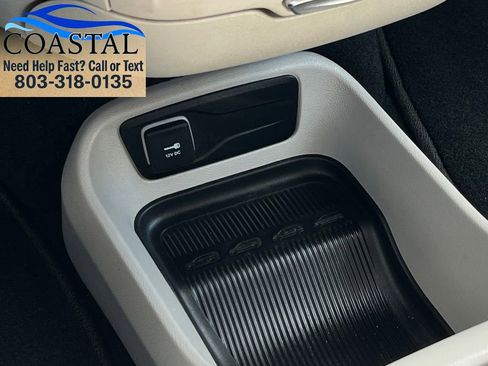 Used 2023 Chrysler Voyager LX FWD image 46