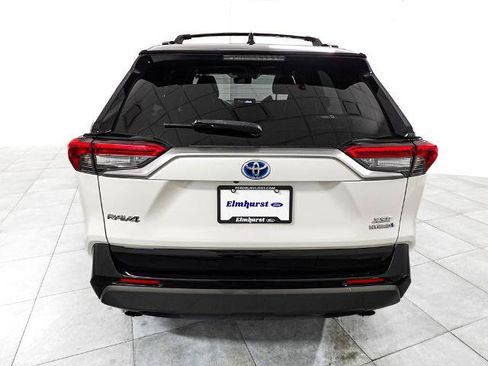 Used 2019 Toyota RAV4 XSE w/ XSE Weather Package AWD/4WD image 6