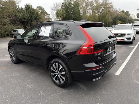 Certified 2025 Volvo XC60 B5 Plus image 8