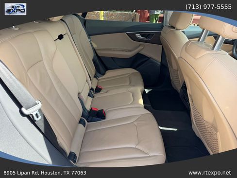 Used 2019 Audi Q8 Premium w/ Convenience Package AWD/4WD image 32