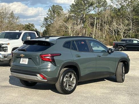 New 2026 Chevrolet Trax LT image 11