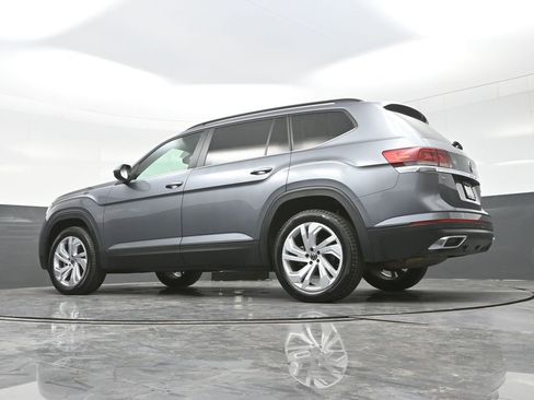 Used 2021 Volkswagen Atlas SE w/ Panoramic Sunroof Package image 28