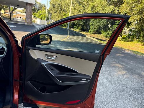 Used 2017 Hyundai Santa Fe Sport image 22