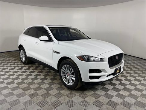 Used 2020 Jaguar F-PACE Prestige image 25