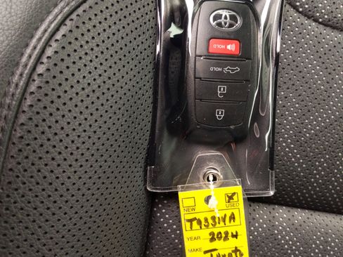 Used 2024 Toyota Tundra SR5 w/ SR5 Premium Package image 35