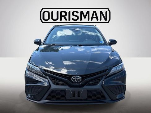 Used 2024 Toyota Camry SE w/ Cold Weather Package FWD image 7