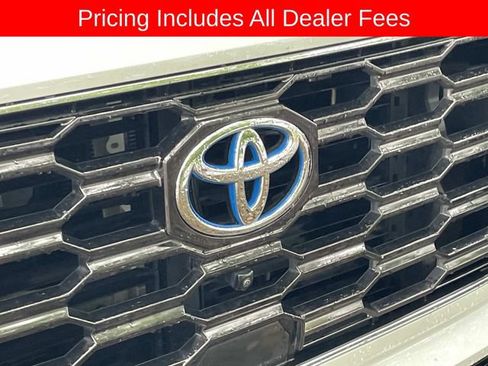 Used 2023 Toyota Sequoia Platinum AWD/4WD image 13