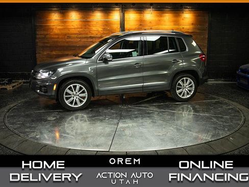 Used 2016 Volkswagen Tiguan SE FWD image 1