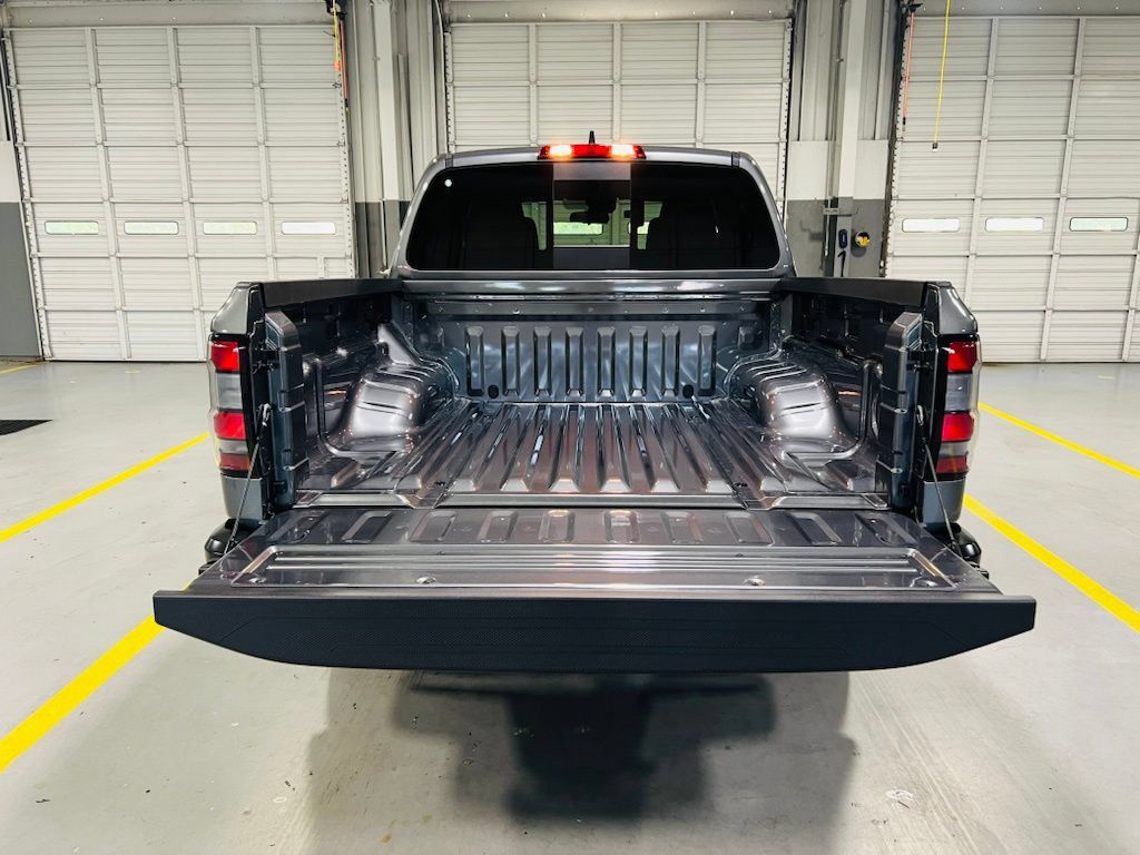 New 2027 Nissan Frontier S RWD image 8