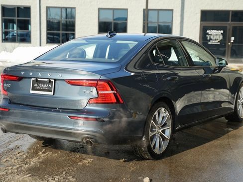 Used 2019 Volvo S60 T6 Momentum w/ Multimedia Package image 15
