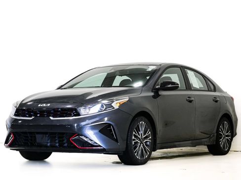 Used 2024 Kia Forte GT-Line FWD image 3