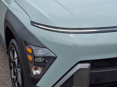 Used 2024 Hyundai Kona SEL AWD/4WD image 9