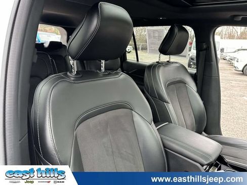 Certified 2023 Jeep Grand Cherokee L Laredo AWD/4WD image 27