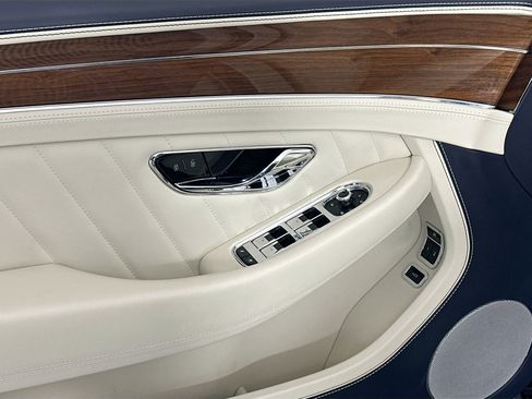 Certified 2024 Bentley Continental GT V8 image 18