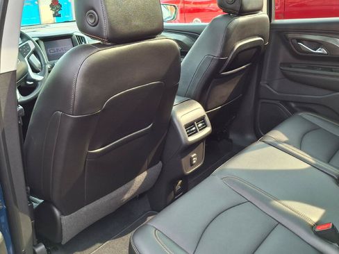 Used 2021 GMC Terrain SLT w/ Infotainment Package II AWD/4WD image 9
