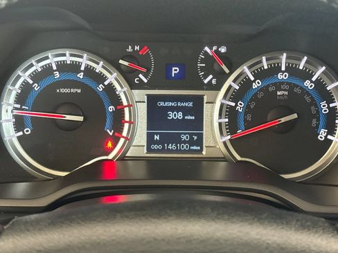 Used 2018 Toyota 4Runner SR5 Premium AWD/4WD image 20