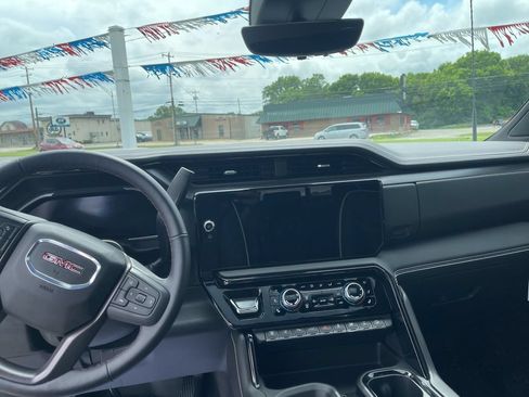 New 2026 GMC Sierra 2500 AT4X AWD/4WD image 30