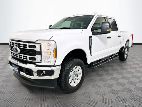 Certified 2024 Ford F250 XLT w/ FX4 Off-Road Package image 3
