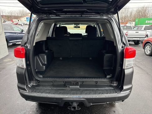 Used 2011 Toyota 4Runner SR5 image 19