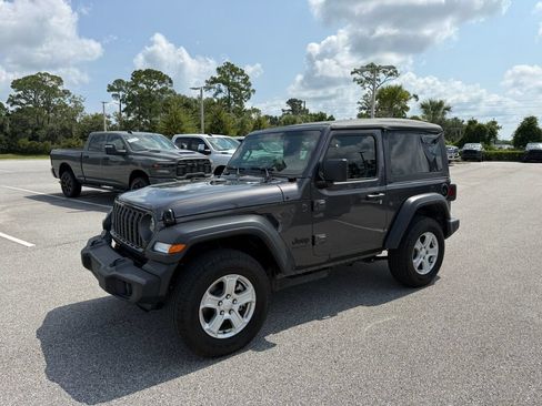 Used 2026 Jeep Wrangler Sport AWD/4WD image 7