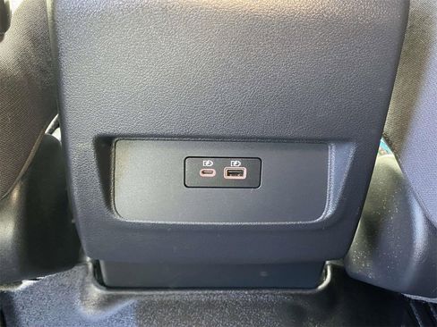 Used 2023 Nissan Frontier SV w/ Technology Package image 13