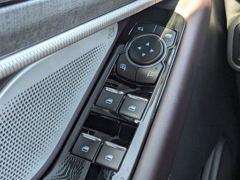 New 2026 Ford Explorer Platinum image 28