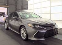 Used 2024 Toyota Camry LE w/ Convenience Package FWD image 2