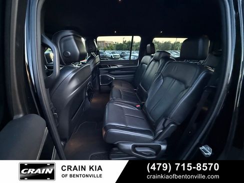 Used 2022 Jeep Wagoneer Series III RWD image 25