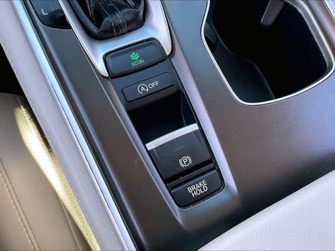 Used 2021 Honda Accord EX-L image 32