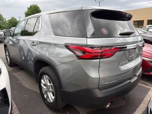 Used 2023 Chevrolet Traverse LS AWD/4WD image 4