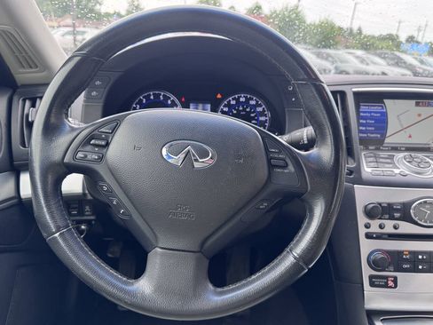 Used 2014 INFINITI Q60 Convertible w/ Premium Package RWD image 19