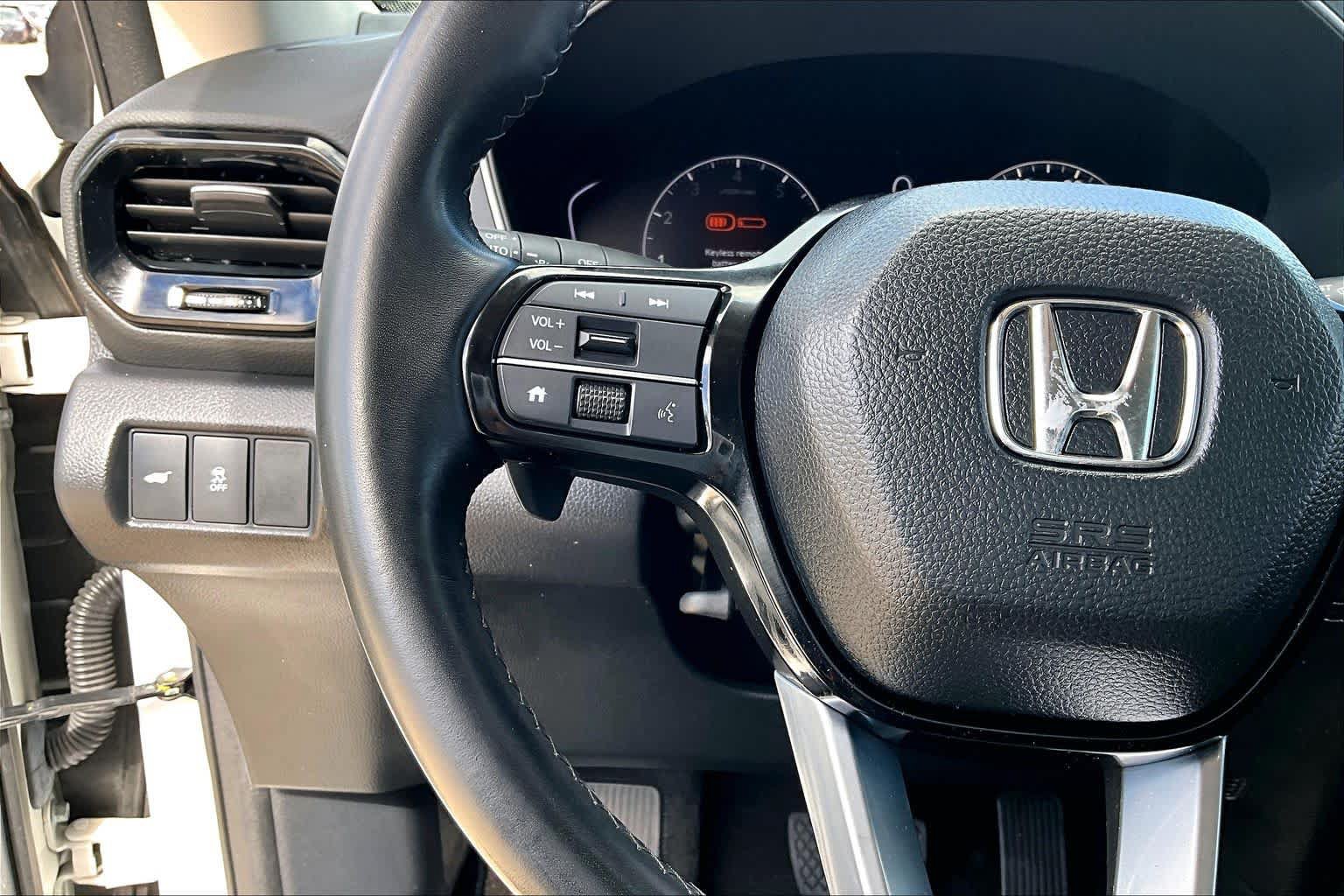 Used 2023 Honda Pilot Touring image 23