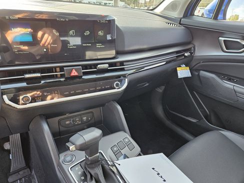 New 2026 Kia Sportage EX image 13