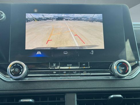 Used 2023 Chevrolet Colorado W/T image 24