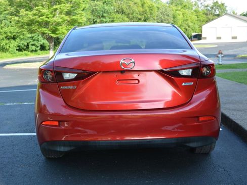Used 2016 MAZDA MAZDA3 i Sport w/ Preferred Equipment Package FWD image 6