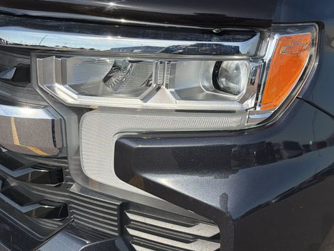 Used 2024 Chevrolet Silverado 1500 LT AWD/4WD image 16