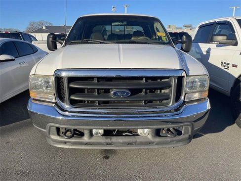 Used 2003 Ford F250 XLT image 2