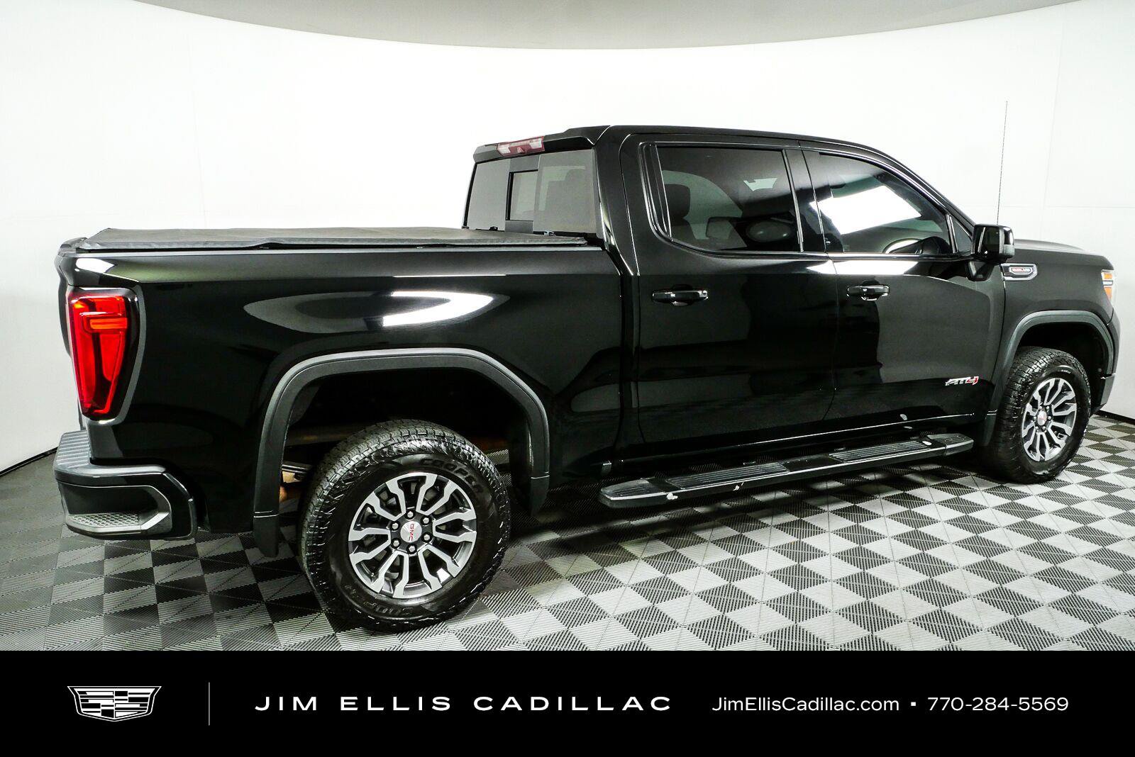 Used 2019 GMC Sierra 1500 AT4 w/ AT4 Premium Package AWD/4WD image 2
