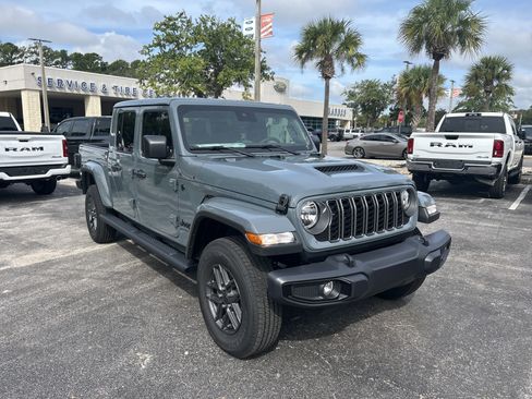 New 2025 Jeep Gladiator Sport image 8