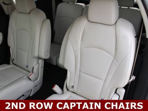 Used 2022 Buick Enclave Premium w/ Experience Buick Package AWD/4WD image 8