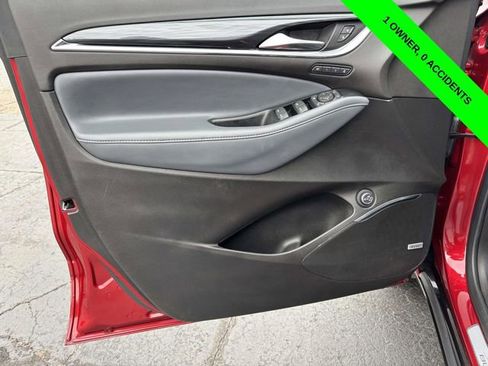 Used 2024 Buick Enclave Premium image 9