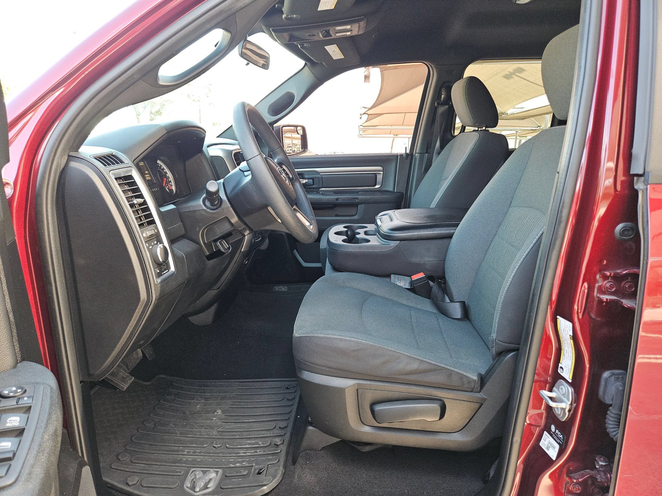 Used 2022 RAM 1500 Warlock AWD/4WD image 9