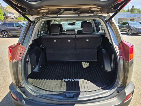 Used 2015 Toyota RAV4 Limited w/ Technology Package AWD/4WD image 18