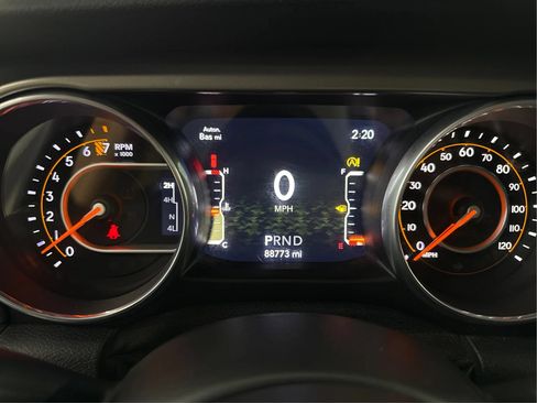 Used 2018 Jeep Wrangler Unlimited Sport S AWD/4WD image 23